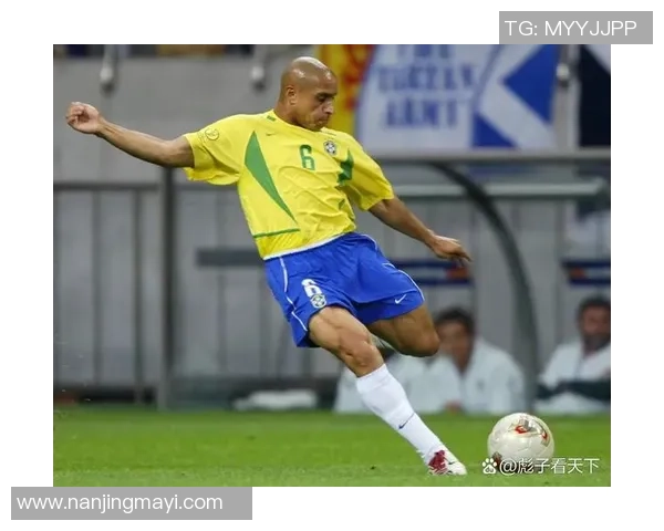 足球名人堂经典球星盘点 世界足坛传奇人物回顾